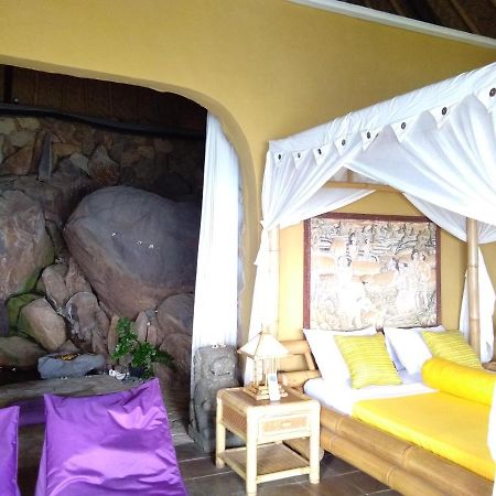 Stairway To Heaven Bungalows And Restaurant 아메드 외부 사진