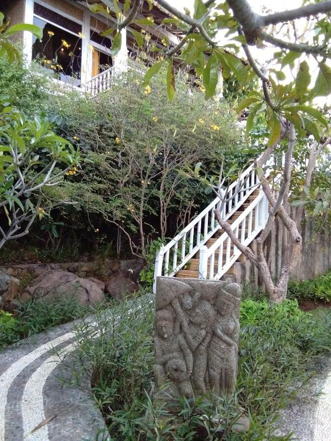 Stairway To Heaven Bungalows And Restaurant 아메드 객실 사진