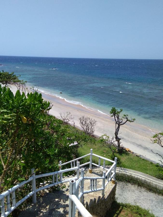 Stairway To Heaven Bungalows And Restaurant 아메드 외부 사진