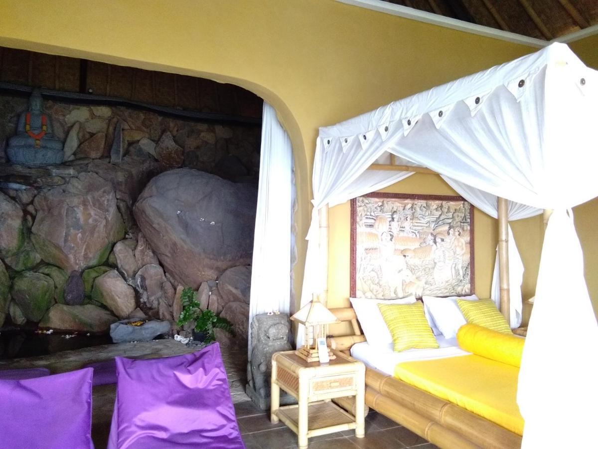 Stairway To Heaven Bungalows And Restaurant 아메드 외부 사진
